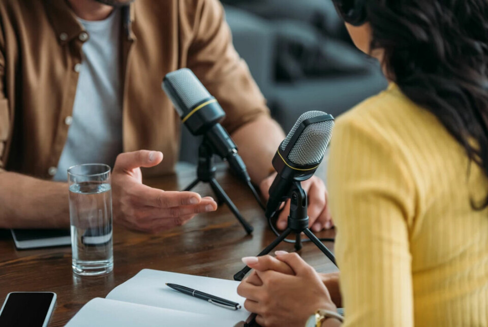More active teaching methods such as podcasts are intended to integrate students into the academic community, increase motivation, engagement, and foster confidence in independent and critical thinking.
