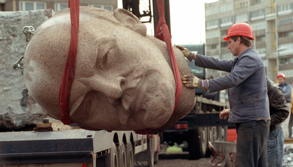 I 1991 ble en statue av Lenin i Berlin demontert og fjernet.