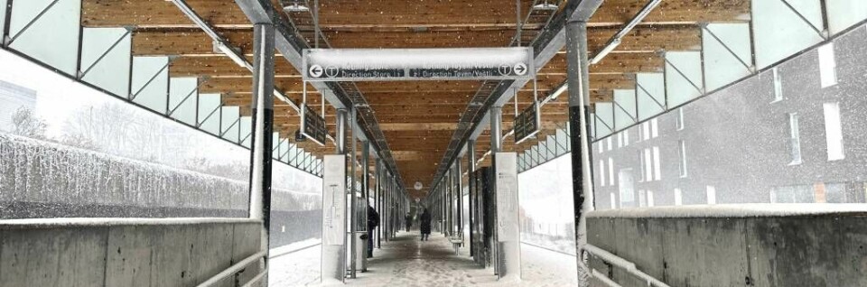 Bilde fra Sinsen T-banestasjon 16. mars med snøvær.