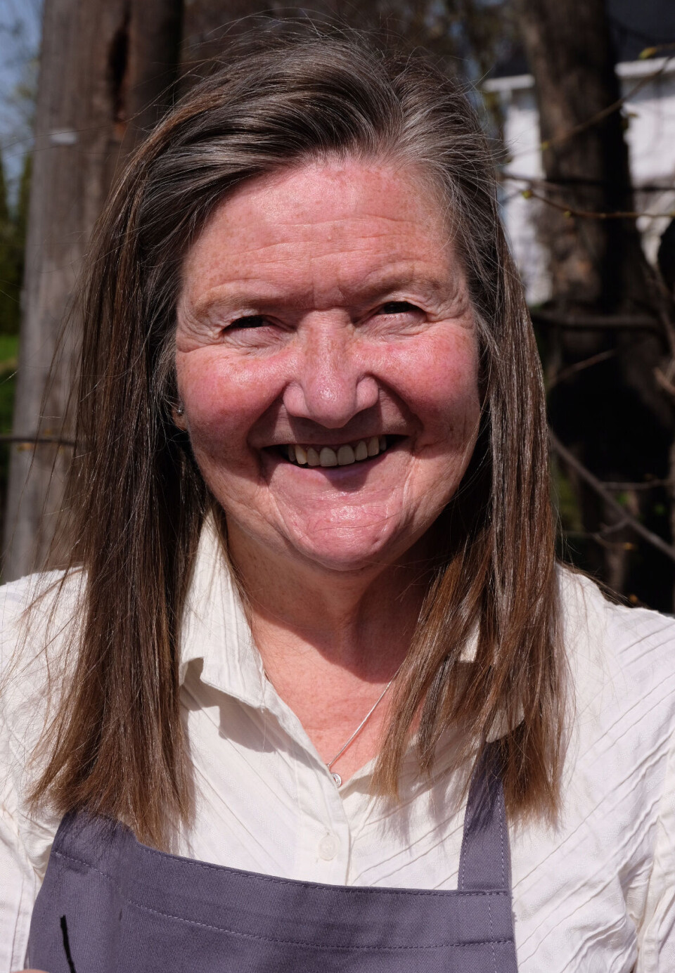 Anne-Lise Viken har startet selskapet Ting med Tang med mannen Bjørn Viken. De holder kurs i hvordan tang kan plukkes og brukes i mat.