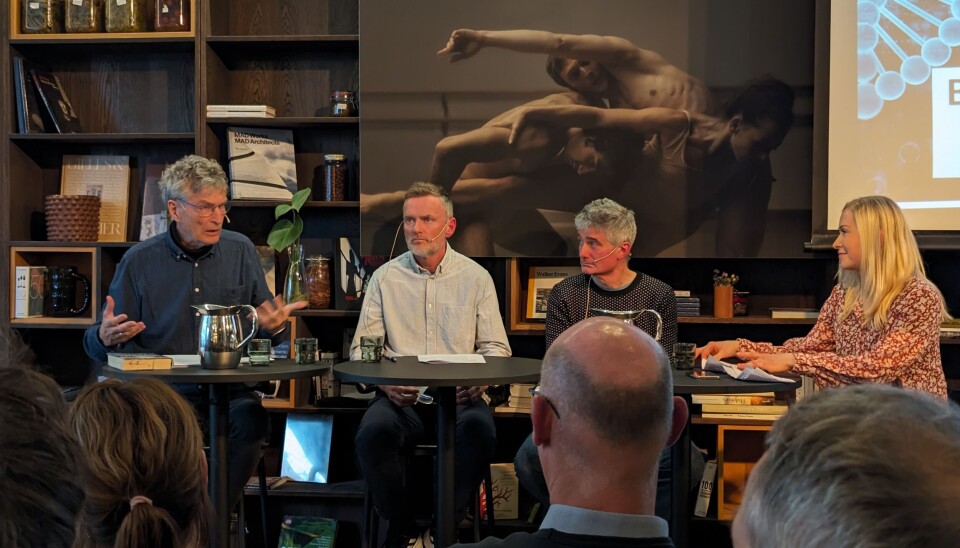 Dag Hareide, Trygve Brautaset og Keith Downing i samtale med Bioteknologirådets Anne Marit Ryen.