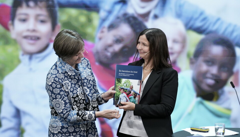 Barne- og familieminister Kjersti Toppe (Sp) mottok rapporten og anbefalingene fra professor Mari Rege, som ledet ekspertgruppen, i oktober i fjor. Det er ikke ekspertgruppen som står bak feilen, men Statistisk sentralbyrå.