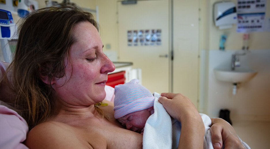 Mange kvinner får store smerter i underlivet etter fødselen: – Føler seg ikke hørt