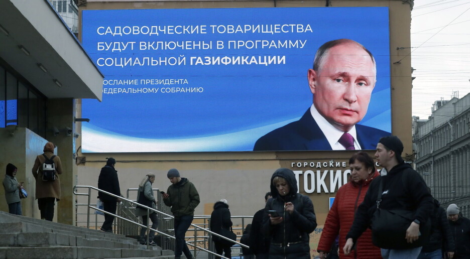 Det er tegn til at krigen begynner å tære på Russlands økonomi, mener forskere