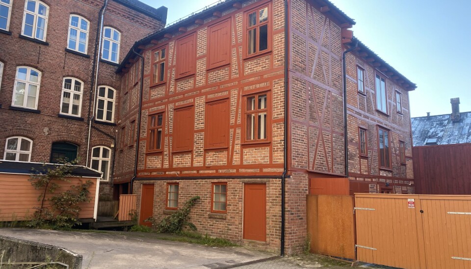 Bindingsverkshuset (i dag kalt Vognmannsgården) som ble bygget før 1868, kan fremdeles sees i bakgården mellom Østregate og Vestregate.