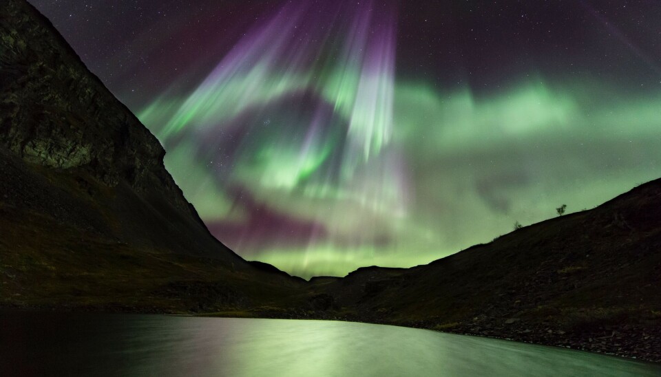 Hvis det er denne typen nordlys du har lyst til å få med deg må du kanskje laste ned noen apper og belage deg på å fly til Tromsø.
