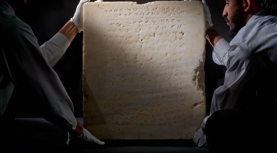 Steintavle med de ti bud er solgt for 57 millioner, men er den ekte?