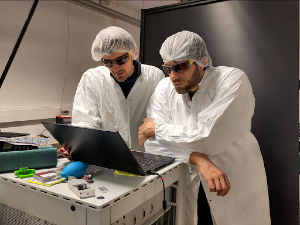 Michael Berghold and Francesco Guatieri i Attolab (LIDyLCEA-Saclay) i nærheten av Paris.