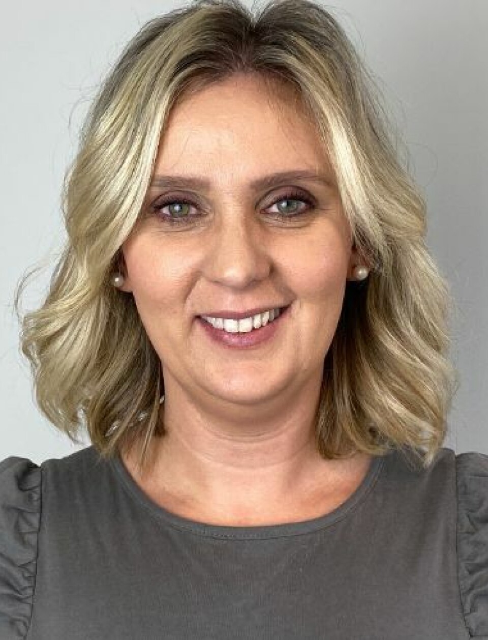 Aida Gagic Mulic er professor og ekspert på hull i tennene.