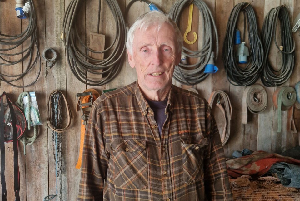 Frank Borgen er bonde i Vestfossen. På hans jorder er det funnet et langhus, steinformasjoner og flintdolk. En kongsgård fra 1600-tallet ligger også på hans eiendom.
