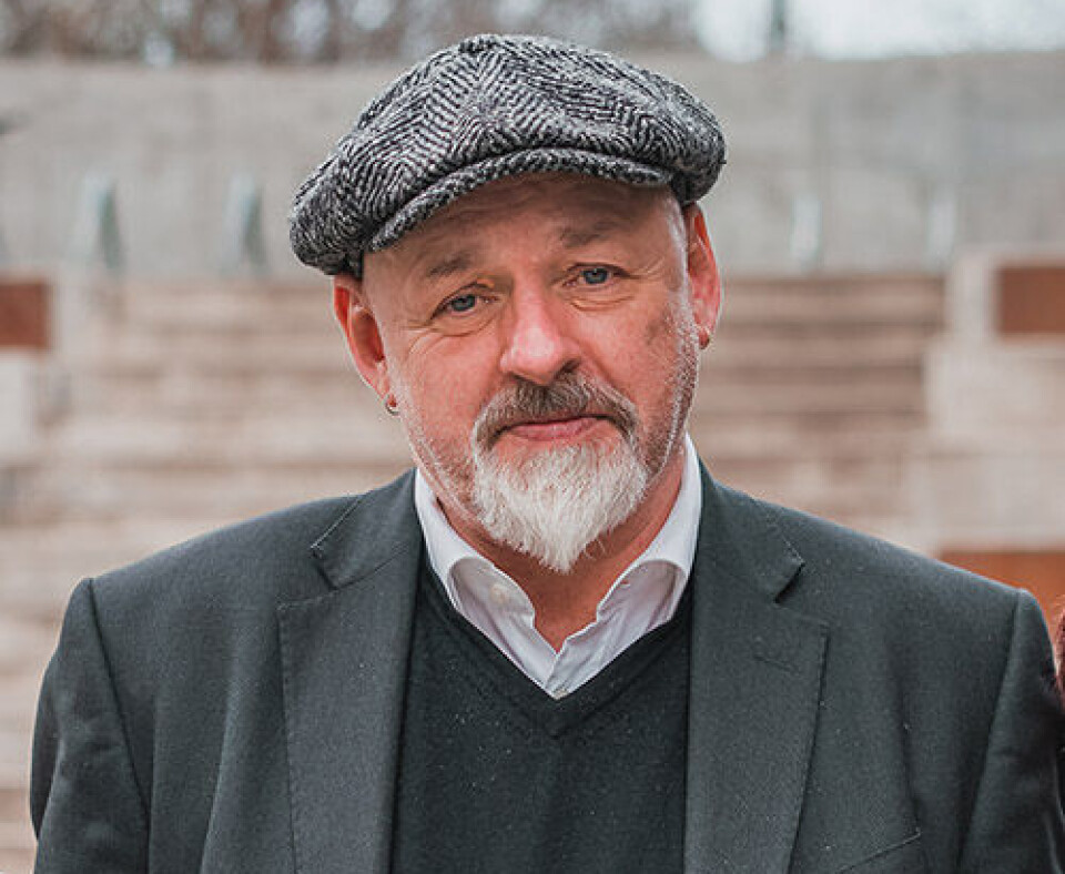 Svenn Jakobsen har i snart 40 år utforsket grenselandet mellom lyd og bilde – som kunstner, pedagog og forsker. Portrett forsker