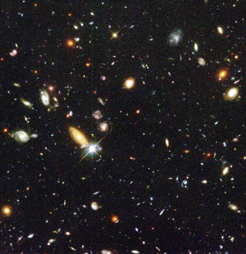 En liten bit av Hubbles Deep field-bilde fra 1995.