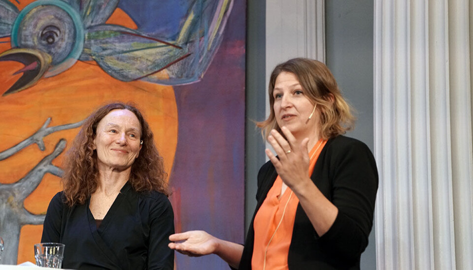 Camilla Stoltenberg og Astrid Marie Jorde Sandsør på Scene Domus Bibliotheca i april 2025.