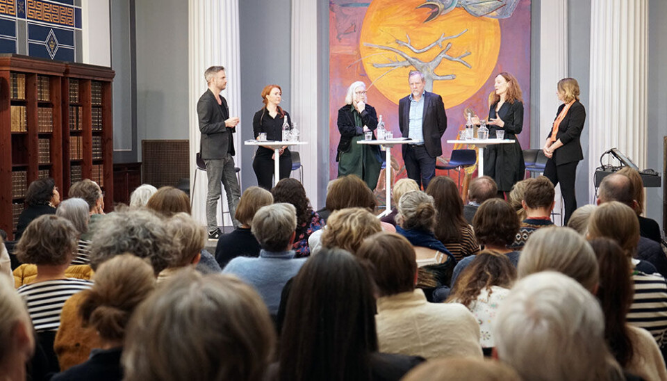 Klasse i sentrum engasjerte. Programleder Magnus Marsdal (til venstre), Veslemøy Rydland, Kristin R. Øvergaard, Patrick Stark, Camilla Stoltenberg og Astrid Marie Jorde Sandsør.
