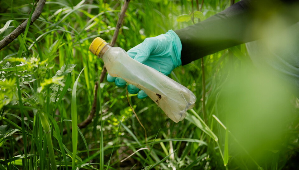 Forskerne fant plastposer, matemballasje, kanner og flasker ved Østensjøvannet.
