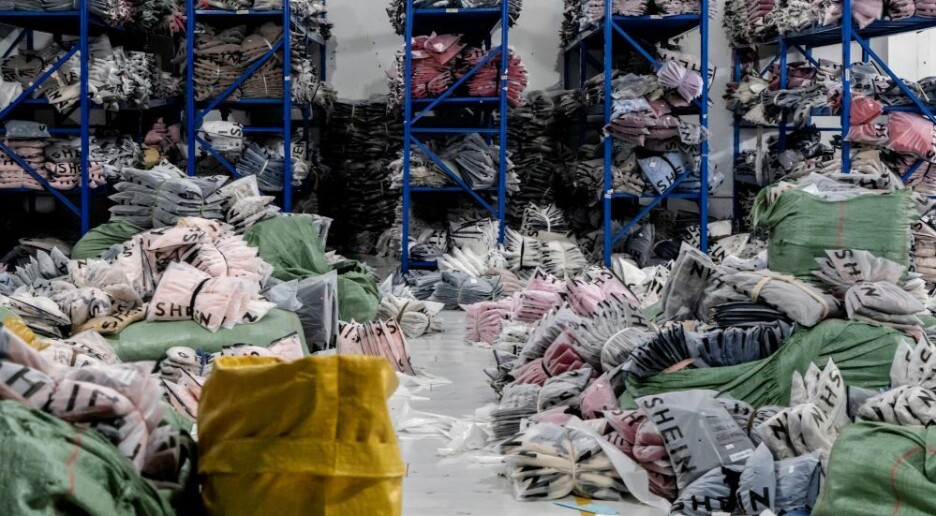 Shein: Slik når hurtigmote fra Kina fram til kunder uten kredittkort og veiforbindelse