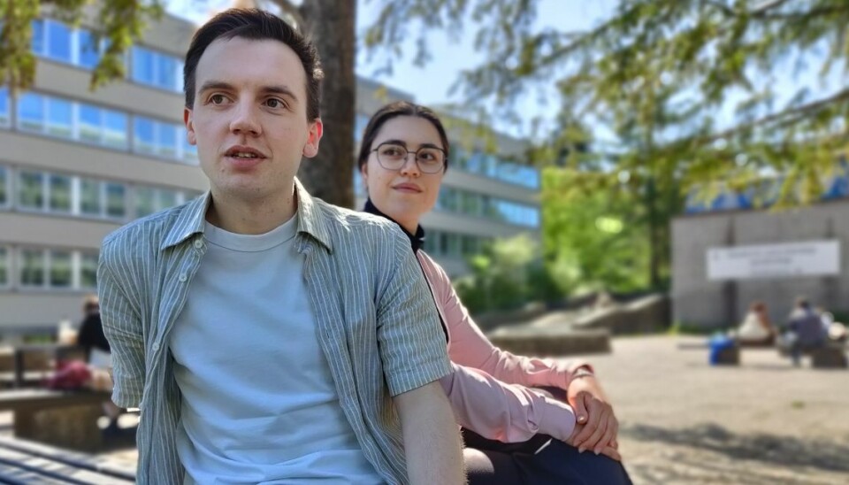 Studentene Lars Bysheim og Maya Robbestad mener at det sosiale er viktig for å gjennomføre studiene. Studentene Lars Bysheim og Maya Robbestad mener at det sosiale er viktig for å gjennomføre studiene.