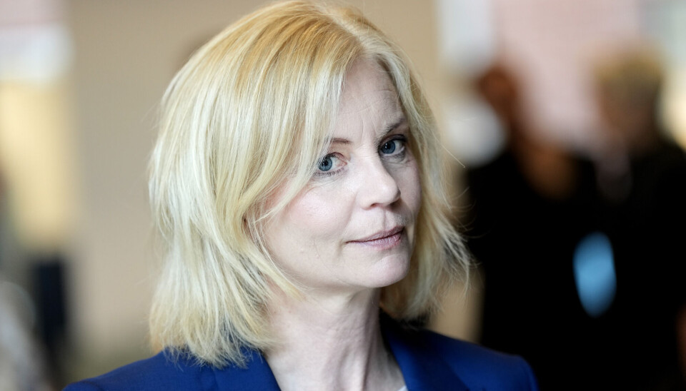 Forsknings- og høyere utdanningsminister Sigrun Aasland følger med på situasjonen for norske studenter i USA etter Trumps Harvard-nekt for internasjonale studenter.
