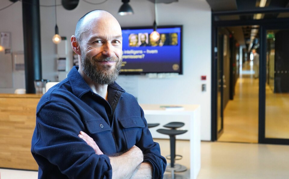 Professor Erik Velldal ved Universitetet i Oslo er en av forskerne som trener norske språkmodeller.