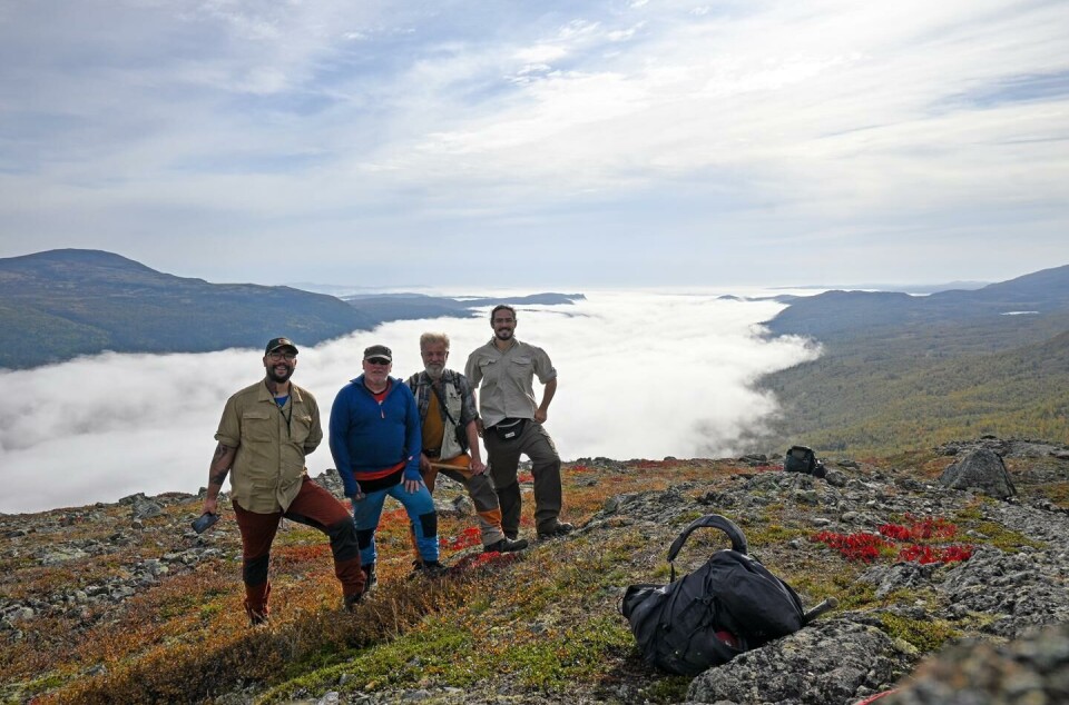 Fellesbilde fra feltarbeidet. Fra venstre Alf Andre Orvik, Iain Henderson, Jan Sverre Sandstad og Eduardo Mansur. Bildet er tatt i Espedalen før teamet reiste til Kongsberg-området.