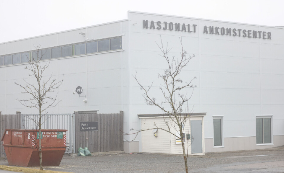 Flukt var fortsatt den viktigste innvandringsgrunnen til Norge i 2024, ifølge SSB. Bilde av nasjonalt ankomstsenter i Råde.