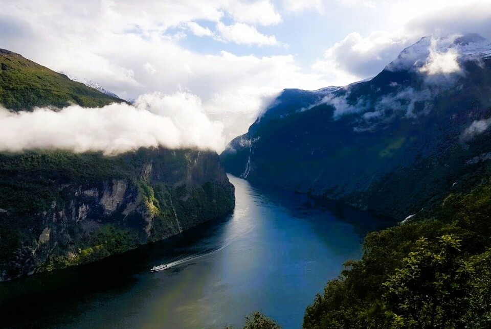 Det finst liknande tradisjonar andre stader, men i Noreg har denne gjæren framleis fått leve vidare i fjordar og dalar.