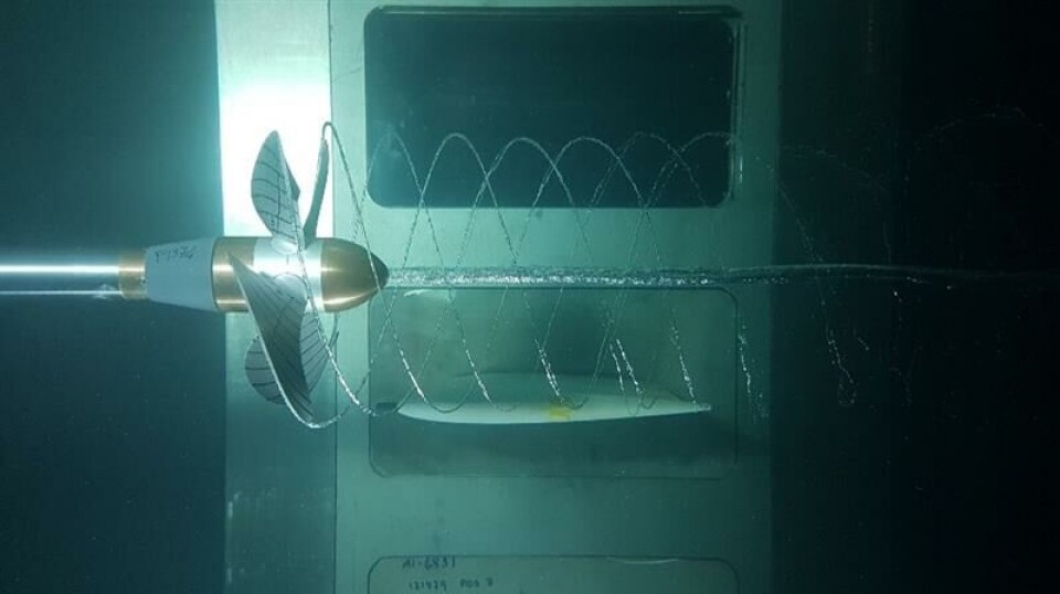 Propelltest i kavitasjonstunellen.