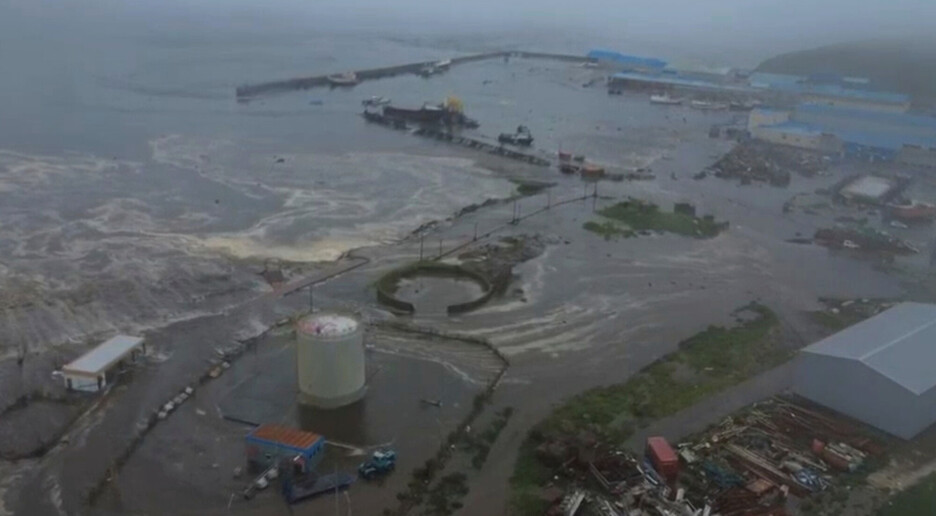 Tsunami-ekspert: – Det kan ta opptil 20 timer for bølgene å krysse Stillehavet