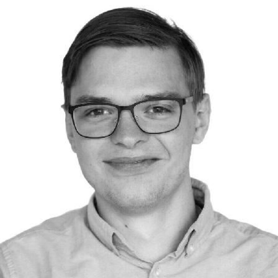– Ved å kombinere sollys, smarte materialer og kjemiske tilsetninger ser vi at vi kan finne en billig, gjenbrukbar og skalerbar metode for å rense forurenset vann, sier Zygimantas Gricius ved NTNU.