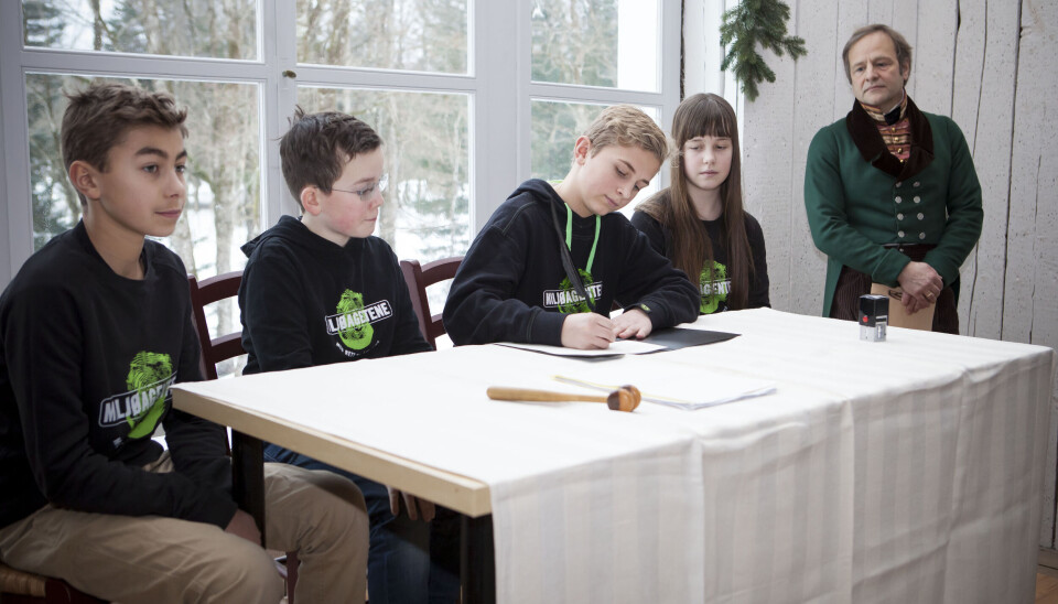 Barnas klimapanel ble startet av Miljøagentene i Rikssalen på Eidsvoll i 2015. Det er det samme stedet som Norges grunnlov ble signert den 17. mai i 1814.