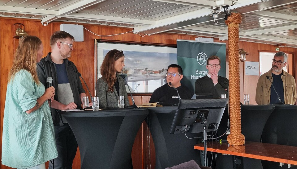 Samtale om mannehelse på Arendalsuka: Fra venstre Marion Solheim (ordstyrer), Rune Mentzoni (UiB), Ina Grung (UiB), Andreas Mystad (Mental Helse), Even A. Røed (Stortingsrepresentant for Arbeiderpartiet) og Øyvind Næss (FHI).