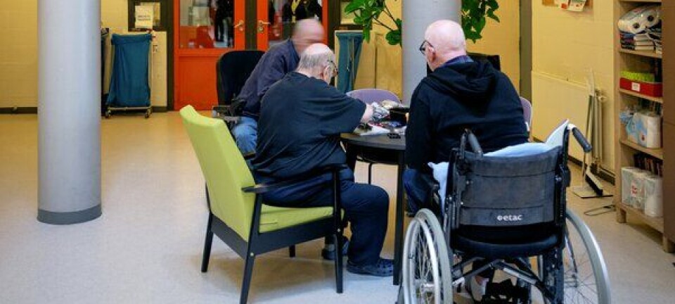 Eldrebølgen treffer norske fengsler. I Bergen fengsel har seniorene et eget tilbud