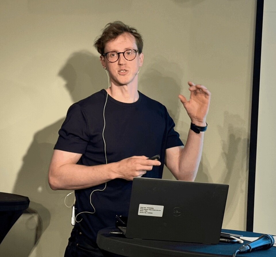 Gisle Solbu er forsker ved NTNU. Her under Arendalsuka der rapporten om partienes energi- og klimapolitikk ble lansert.