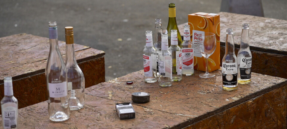 En av seks i 10. klasse sier foreldrene sender med alkohol på fest