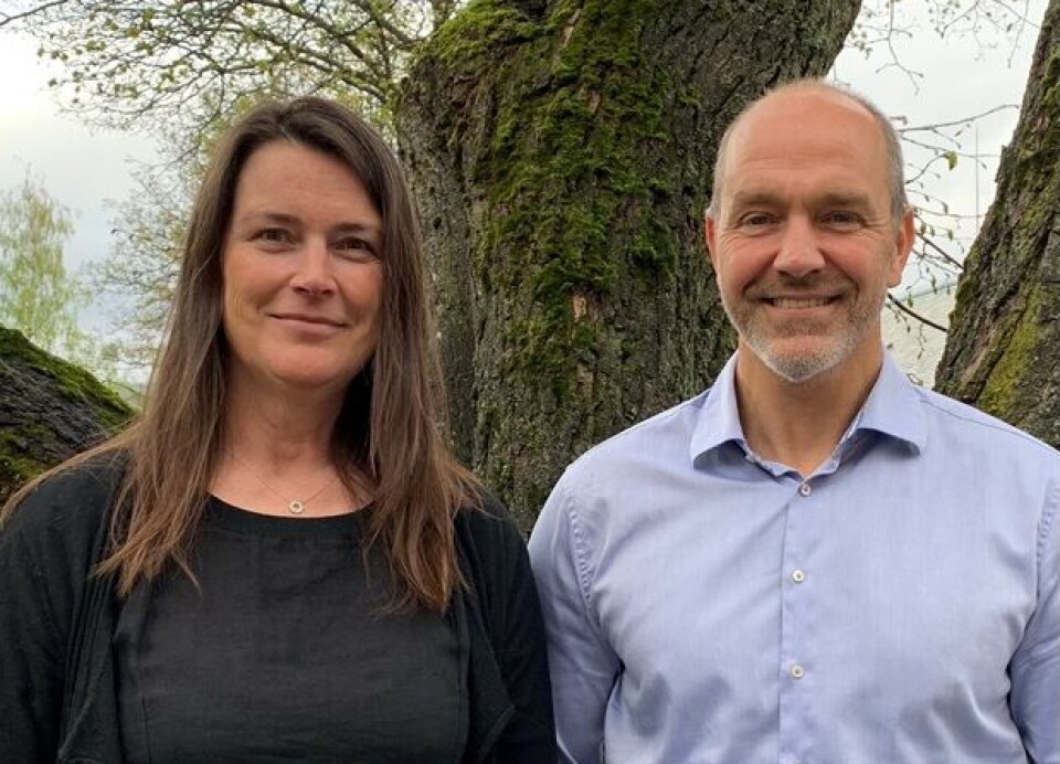 Anne Berit Emstad og Bård Knutsen mener det er mulig å gi elever med stort læringspotensial flere utfordringer uten at det går ut over andre elever.
