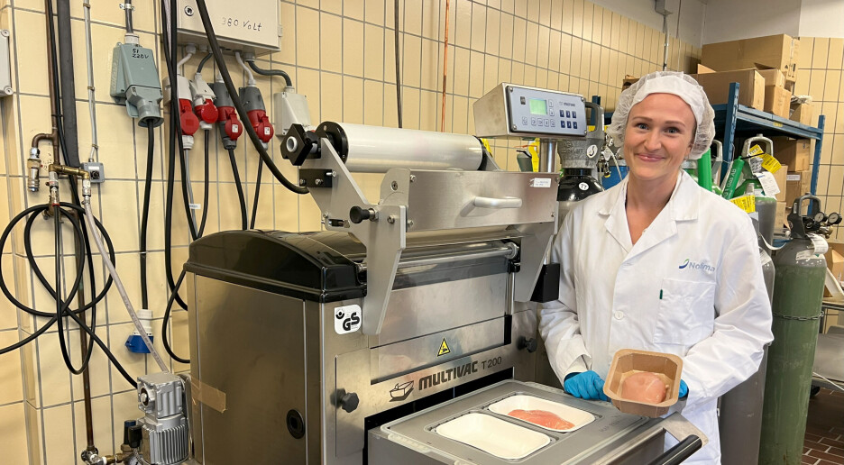 Er det bedre om maten er pakket i plast eller papp?