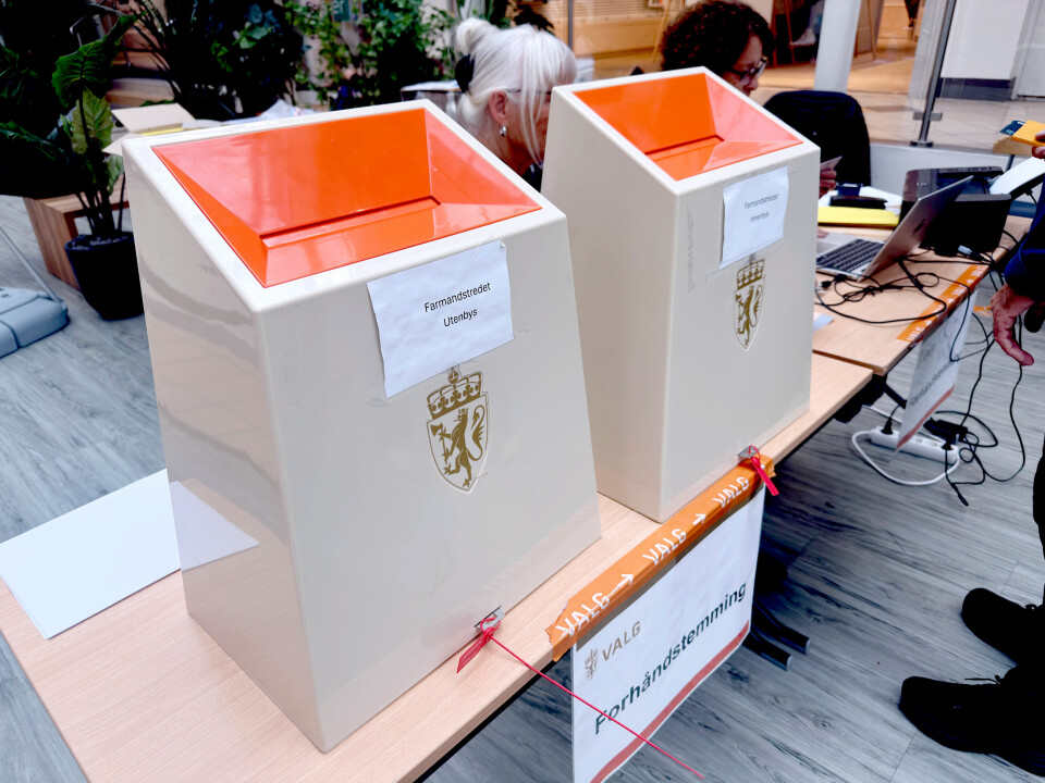 Penger til norske partier kommer hovedsakelig fra staten. I valgkampen kan likevel ekstra støtte fra private aktører komme godt med. Her fra forhåndsstemming i Farmandstredet i Tønsberg.