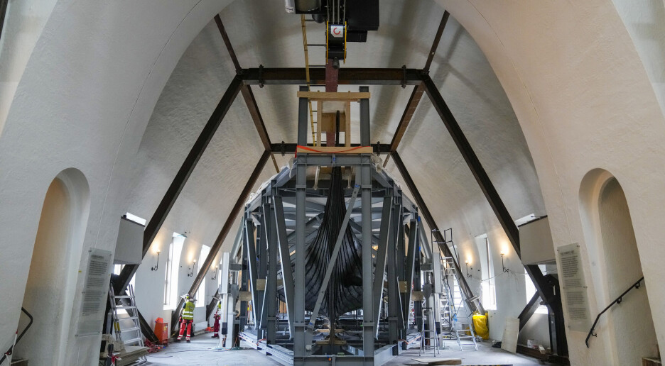 Nå starter flyttingen av det 1.200 år gamle Osebergskipet