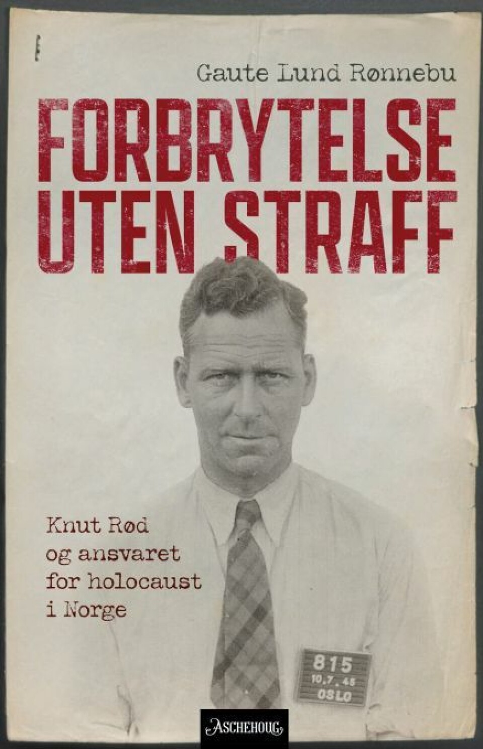 Den nye boken inneholder om nye opplysninger om etterforskningen og rettssakene.