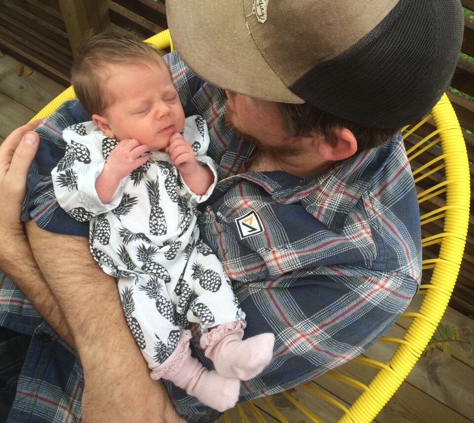 Babyer er helt avhengig av foreldrene. For at babyer skal utvikle seg til å bli trygge mennesker, er det viktig at de får alt de trenger av foreldrene.