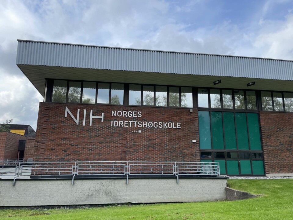 Senter for idrettsskadeforskning ligger på Norges idrettshøgskole i Oslo. Norges idrettshøgskole, bygg.