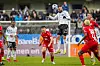 Rosenborgs Dino Islamovic med en heading under eliteseriekampen i fotball mellom Rosenborg og Fredrikstad på Lerkendal stadion.Foto: Ole Martin Wold / NTB