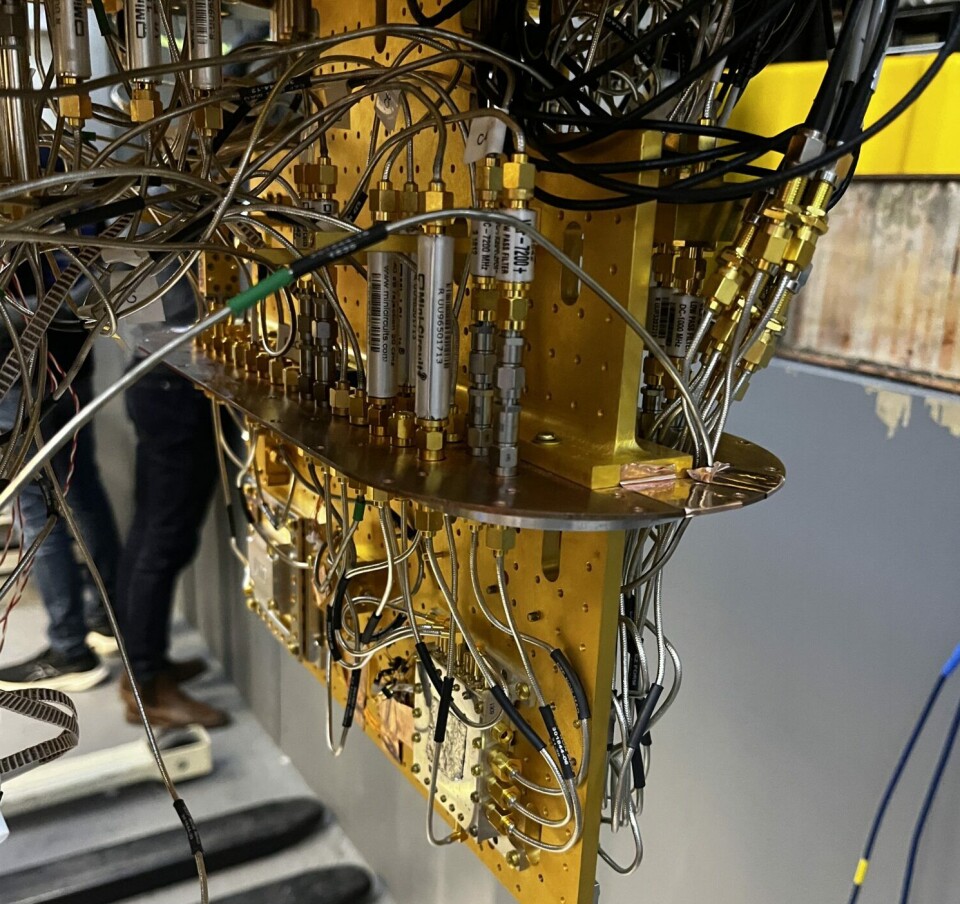 Sampleholderen ved MIT som holder kvanteprosessoren.