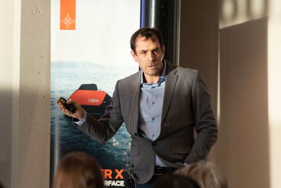 – Selskapene som forsyner datasentrene med strøm, oppgir ikke disse tallene. KI-leverandørene skal tjene penger, og er lite interessert i å dele slik informasjon, sier professor Gros.