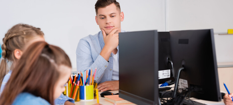 Digital skole: Alle er enige om at lærerne trenger hjelp, men ingen foreslår hvordan