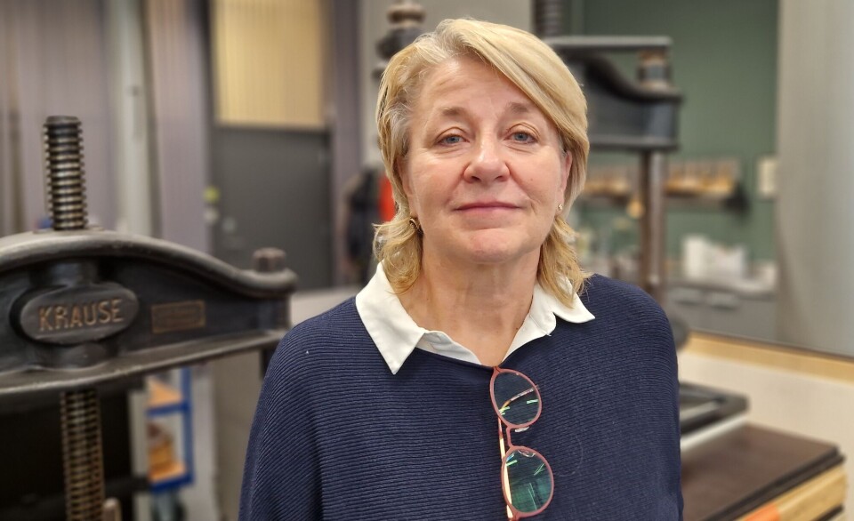 Konservator Chiara Palandri skjønte raskt at den lille boka er helt unik. Portrett Chiara Palandri.