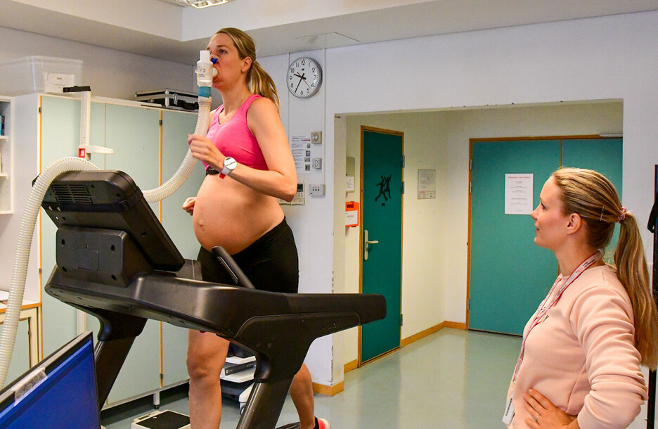Melina trente hardt som gravid. Ja, det er trygt for godt trente kvinner, viser forsking