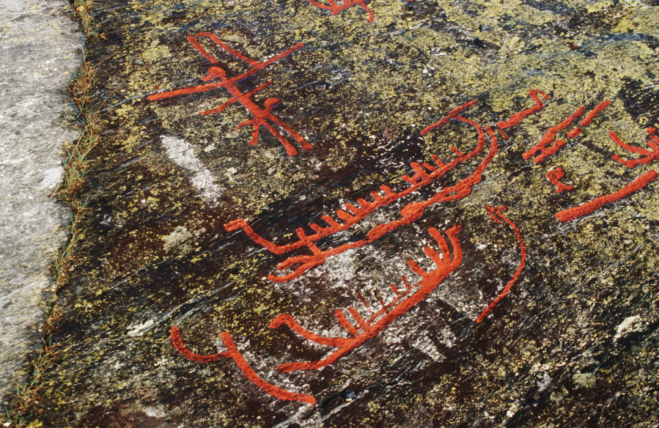 Vikingskipsliknende skipsfigurer, men uten seil, fra yngre bronsealder på Austre Åmøy i Stavanger kommune.