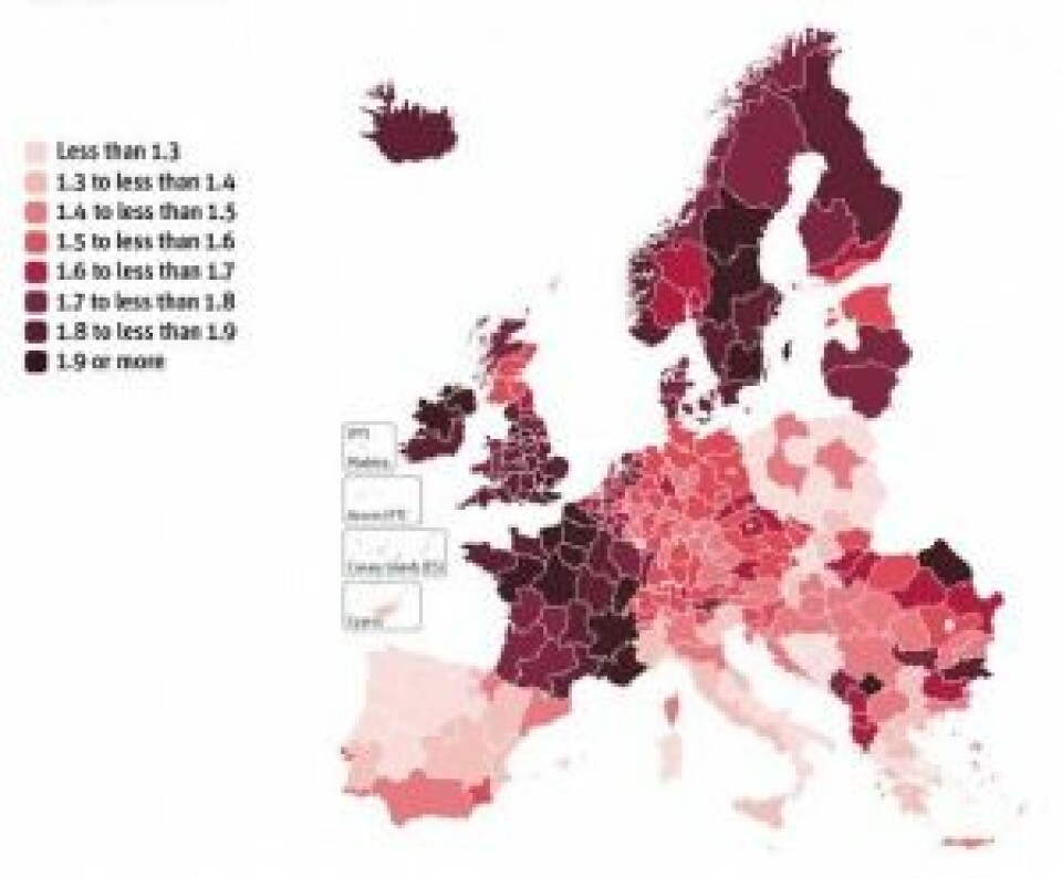 Antall barn som fødes per kvinne: Ikke noe sted i Europa fødes det nok barn til å opprettholde befolkningen. Men det er også store geografiske forskjeller. I nord og i vest fødes det flest barn. I nesten hele Sør-Europa og i store deler av Øst-Europa får kvinner nå færre enn 1,5 barn i gjennomsnitt. (Data: Eurostat. Grafikk: Berlin-instituttet)