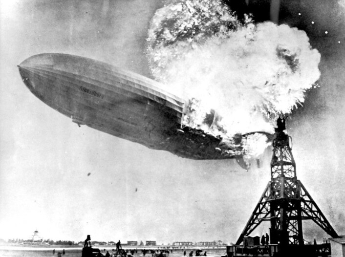 «Hindenburg» måtte fly på hydrogen siden det ikke var nok helium til alle. Til slutt gikk det galt. (Foto: NTB Scanpix) «Hindenburg» måtte fly på hydrogen siden det ikke var nok helium til alle. Til slutt gikk det galt. (Foto: NTB Scanpix)